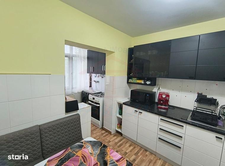 Apartament cu 3 camere decomandat în Micro 16