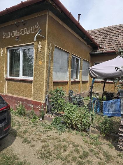 Casă cu 2 camere cu Teren 844 Mp în Uliuc