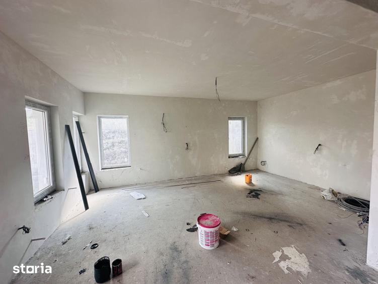 Casă cu 5 camere cu Teren 140 Mp în Chiajna