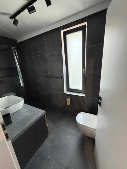 Apartament cu 3 camere decomandat în Albert