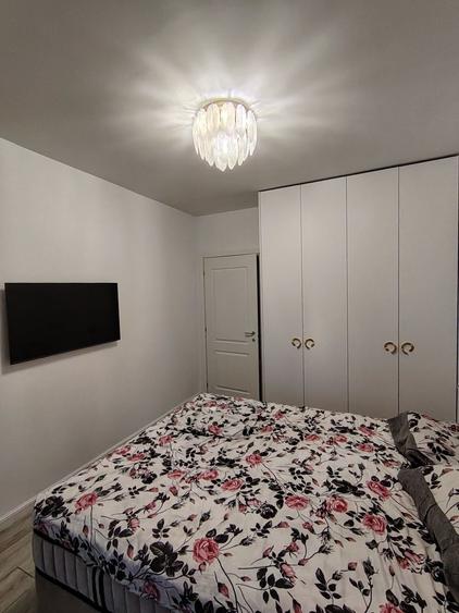 Apartament cu 2 camere decomandat în Roșu
