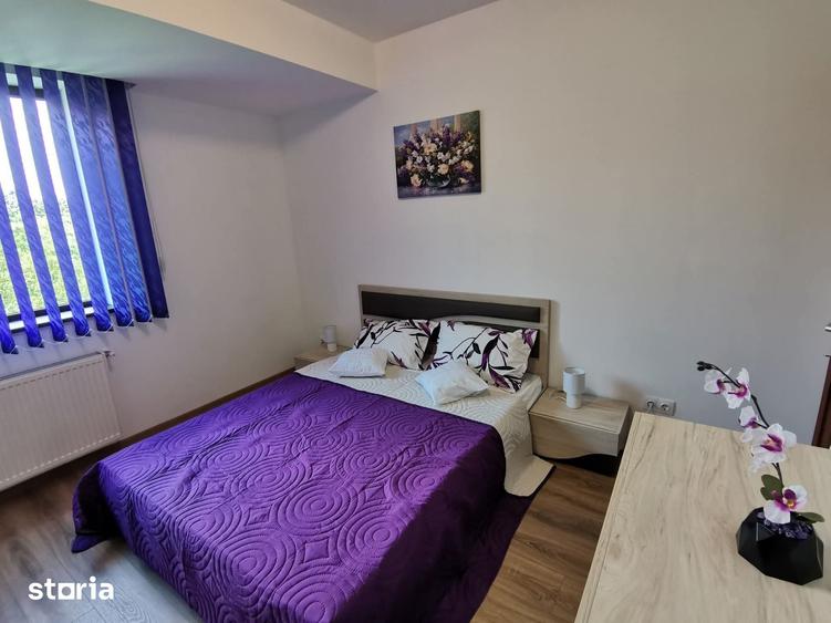 Apartament cu 3 camere semidecomandat în Prelungirea Ghencea