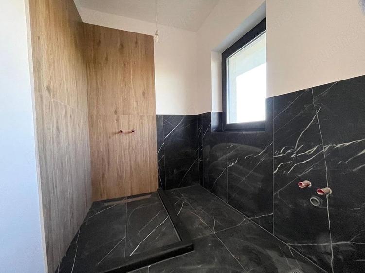 Casă cu 4 camere cu Teren 170 Mp în Corbeanca