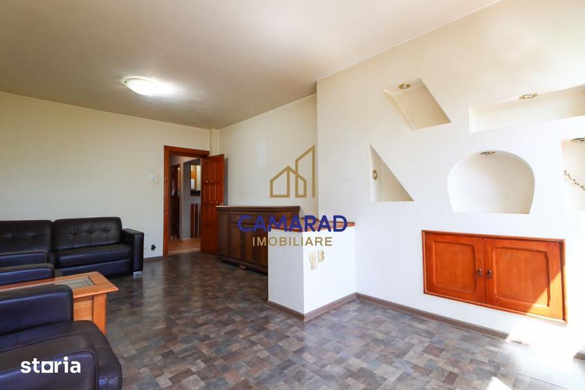 Apartament cu 4 camere decomandat în Centrul Civic