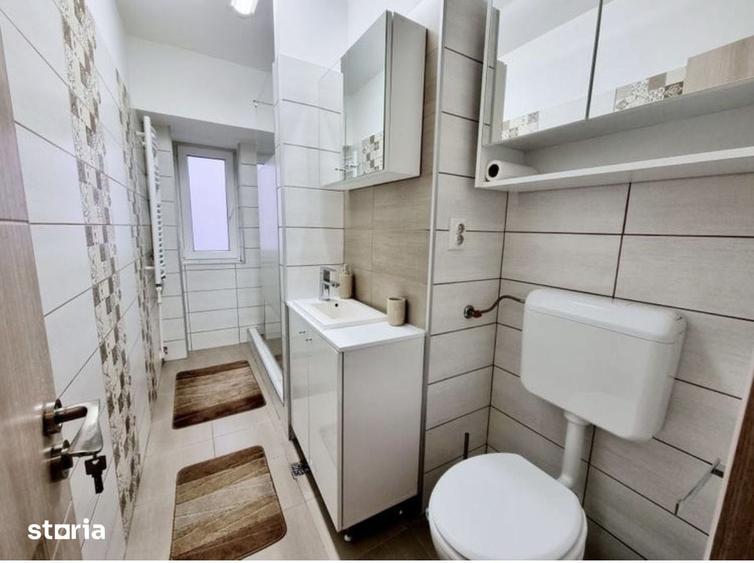 Garsonieră decomandată în Decebal