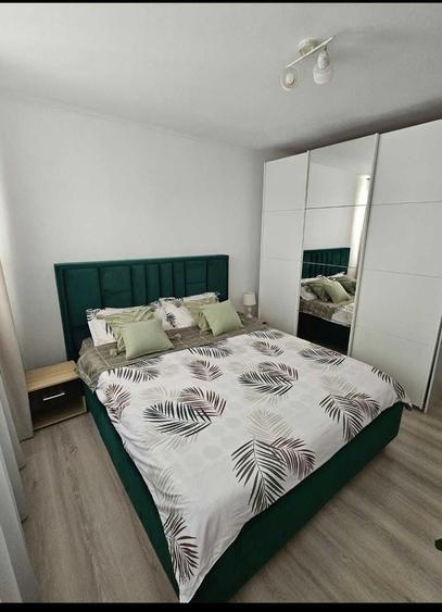 Apartament cu 2 camere decomandat în Eroii Revoluției