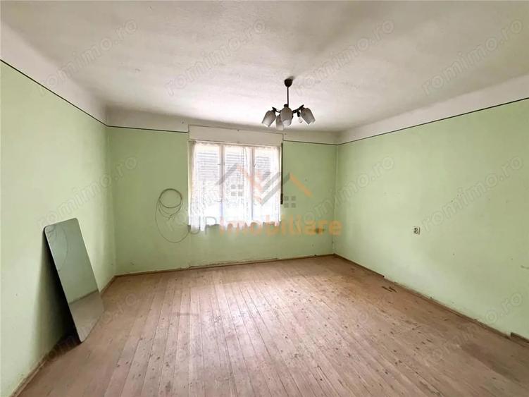 Casă cu 3 camere cu Teren 975 Mp în Sântimreu