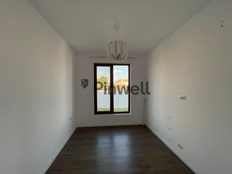 Casă individuală cu 4 camere cu Teren 300 Mp în Tunari