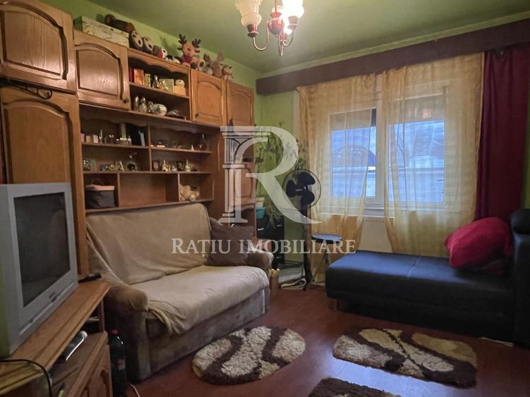 Apartament cu 3 camere decomandat, mobilat în Calea Aradului