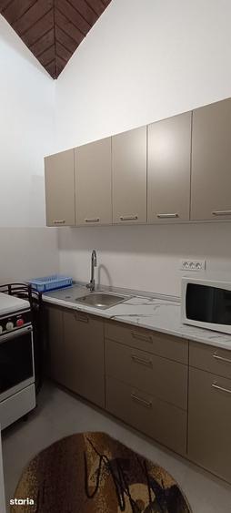 Garsonieră decomandată în Răcădău