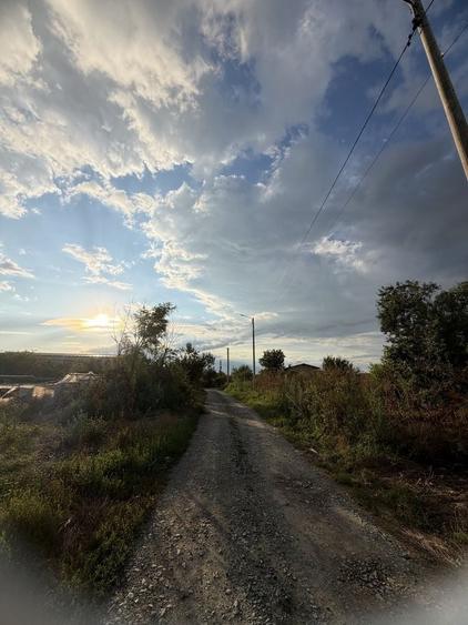 Teren de 1260 mp, în Crețești