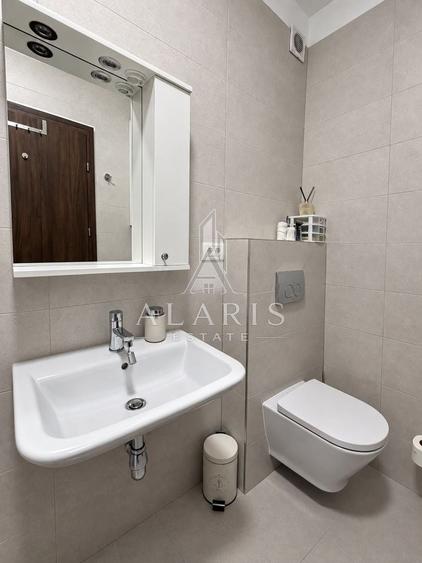 Apartament cu 3 camere semidecomandat, mobilat în Torontalului