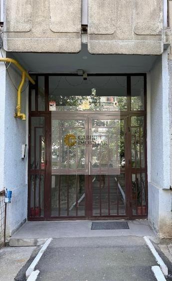 Apartament cu 4 camere decomandat, mobilat în Crângași