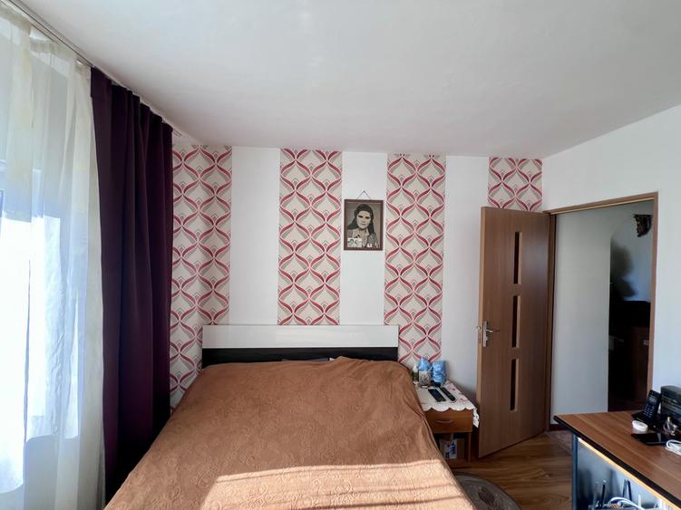Apartament cu 2 camere decomandat, mobilat în Girocului