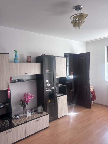 Garsonieră decomandată în Căzănești