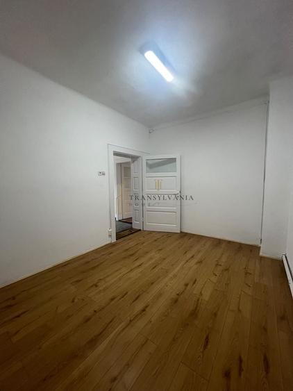 Casă individuală cu 4 camere cu Canalizare în Turnișor