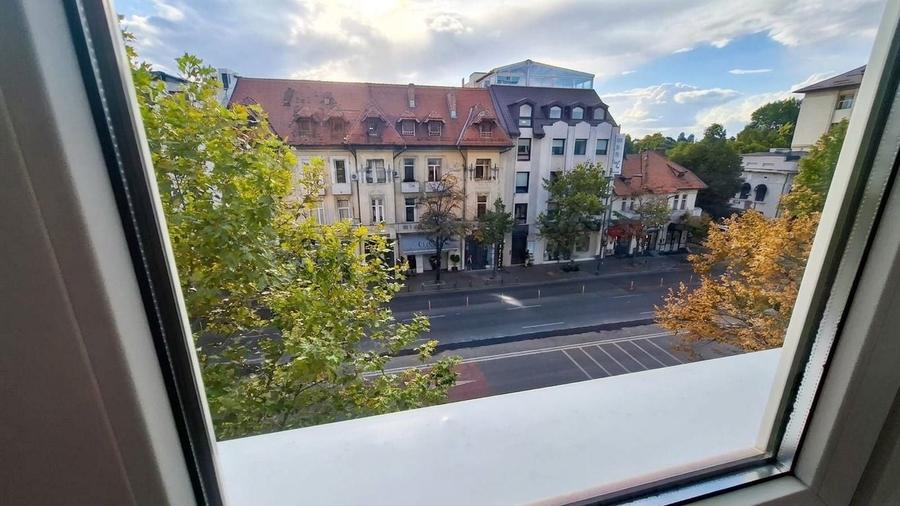 Apartament cu 2 camere decomandat, mobilat în Dorobanți