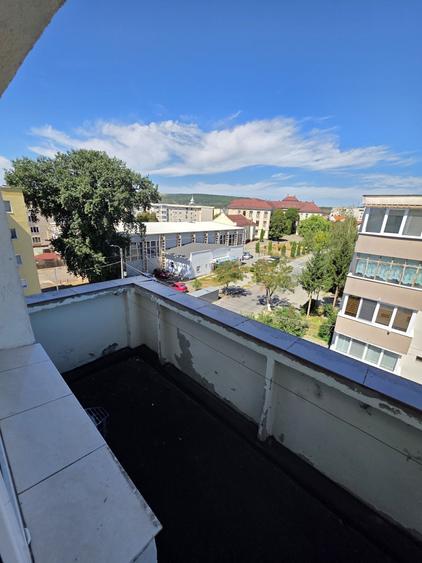 Apartament cu 3 camere decomandat în Ultracentral