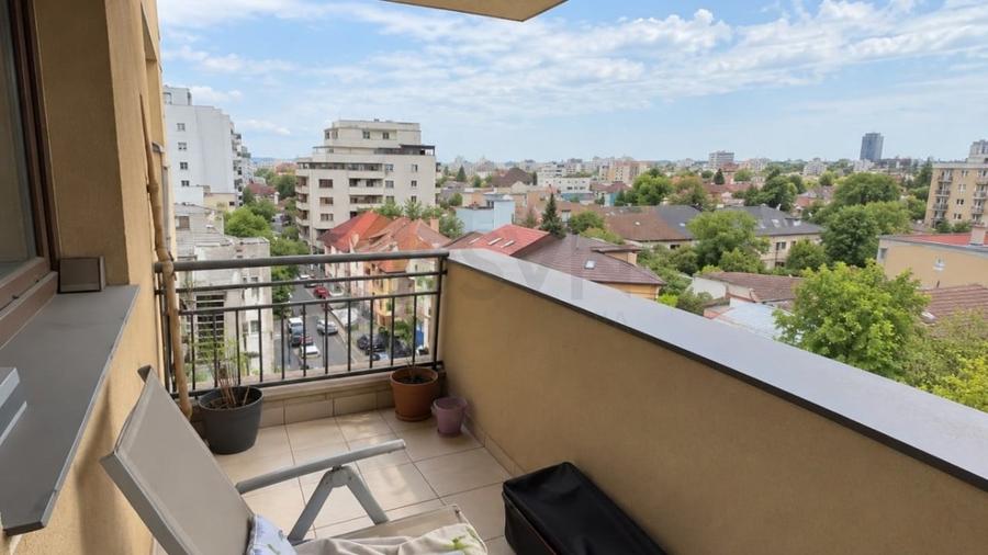 Apartament cu 3 camere decomandat, mobilat în Calea Călărașilor