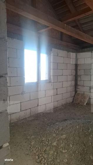 Casă cu 4 camere în Dobrotinet