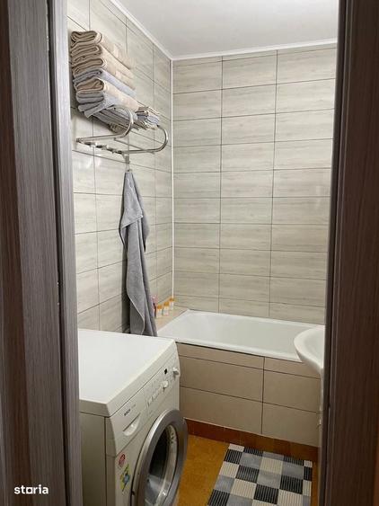 Apartament cu 3 camere în Vatra Luminoasă