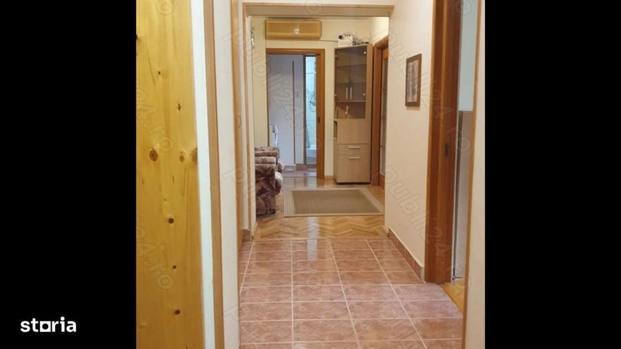 Apartament cu 3 camere decomandat în Rahova