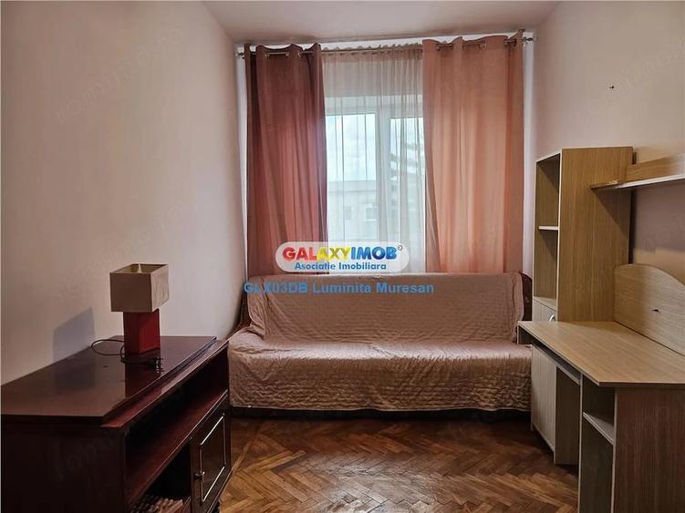 Vanzare apartament 3 camere semidecomandat Targoviste Micro 9 - 16