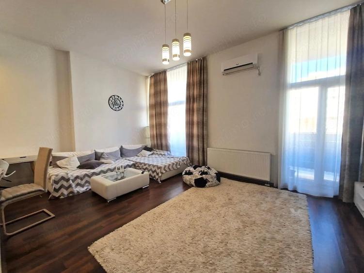 Apartament cu 2 camere semidecomandat în Soarelui