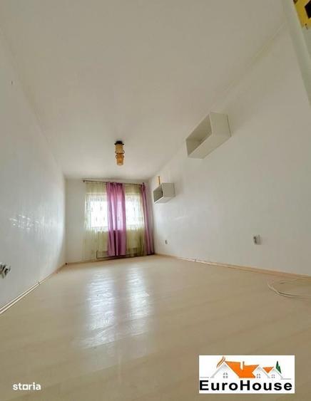 Apartament cu 4 camere decomandat în Ampoi 1