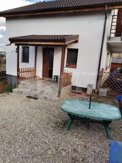 Casă cu 4 camere cu Teren 356 Mp în Apahida