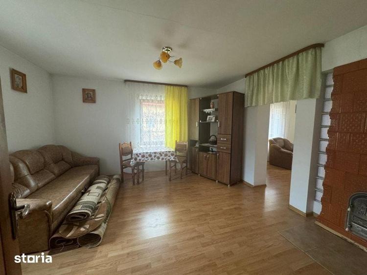 Casă cu 4 camere cu Teren 4400 Mp în Rădăuți