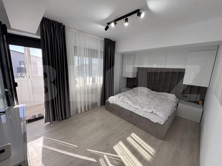Apartament cu 3 camere decomandat, mobilat în Exterior Est