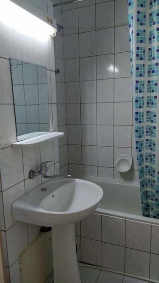 Apartament cu 2 camere decomandat în Gruia