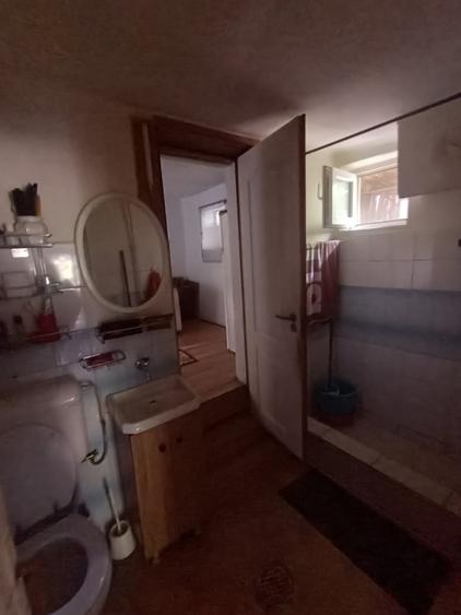 Casă individuală cu 3 camere cu Canalizare în Andrei Mureșanu