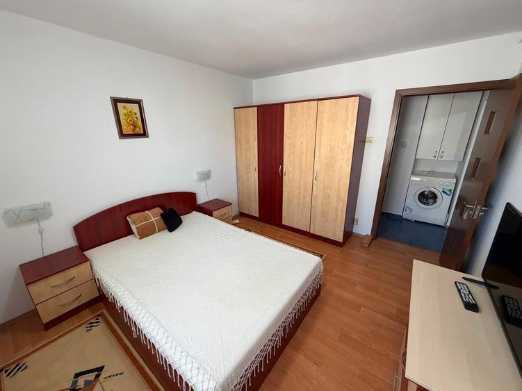 Apartament cu 2 camere semidecomandat în 13 Septembrie