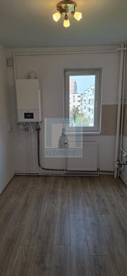Apartament cu 2 camere semidecomandat în Griviței