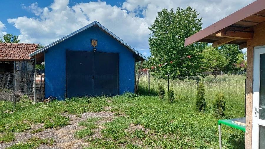 Casă cu 4 camere cu Teren 1130 Mp în Exterior Vest
