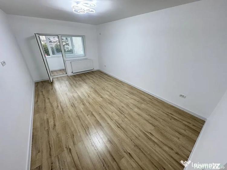 Apartament cu 2 camere decomandat în Trocadero