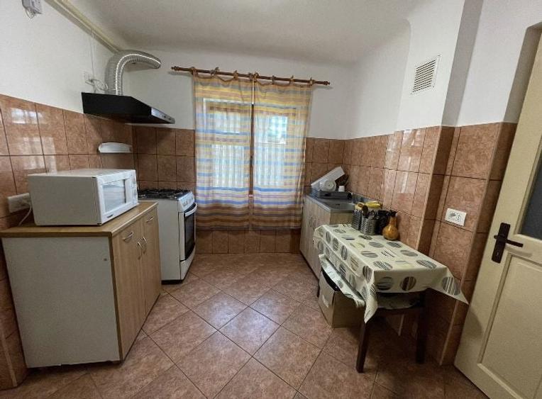 Casă cu 2 camere în Central