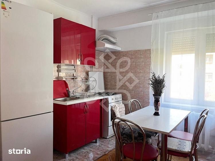Apartament cu 3 camere decomandat, mobilat în Rogerius