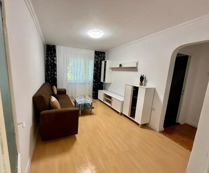 Apartament cu 2 camere semidecomandat în Milcov