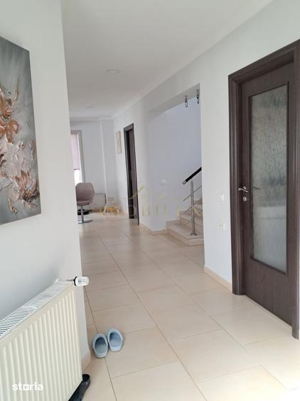 Casă cu 4 camere cu Teren 680 Mp în Gruia