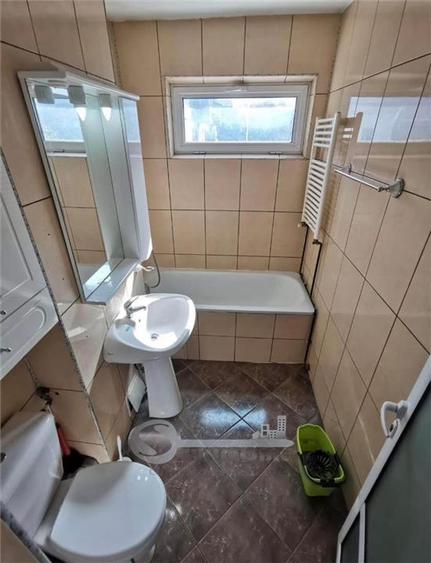 Apartament cu 2 camere semidecomandat, mobilat în Podu Roș