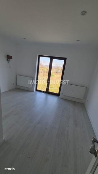 Casă cu 3 camere cu Teren 500 Mp în Central