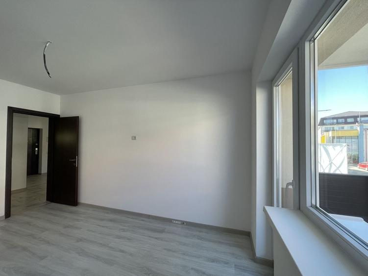 Apartament cu 3 camere decomandat în Sânpetru