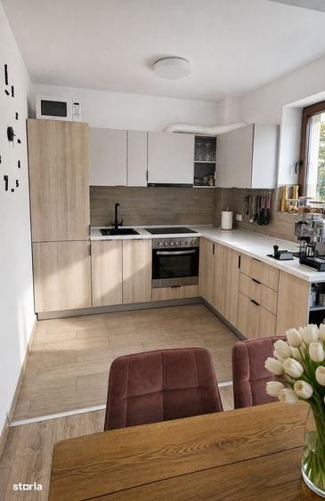 Apartament cu 3 camere decomandat în Siliștea Snagovului