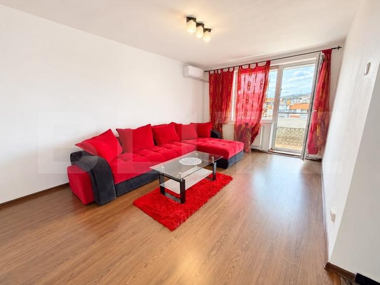 Apartament cu 2 camere decomandat, mobilat în Central