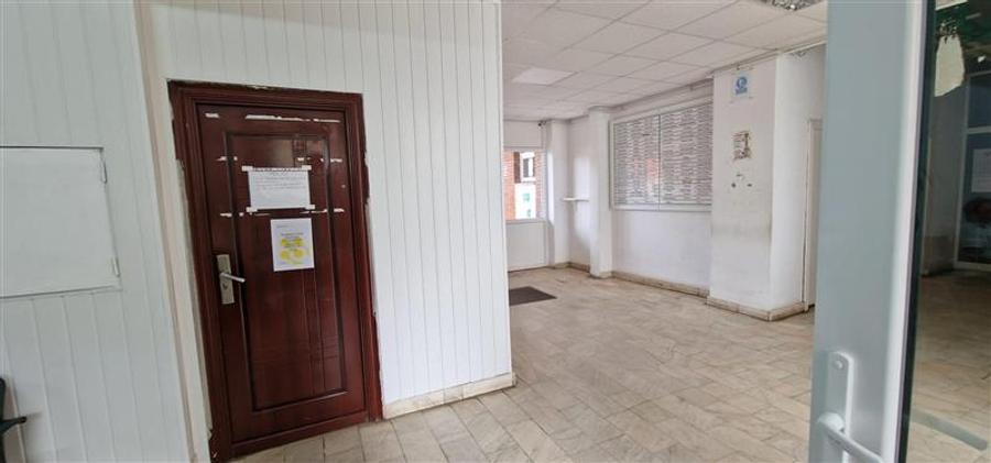 Spațiu comercial, de 11 mp, în Central