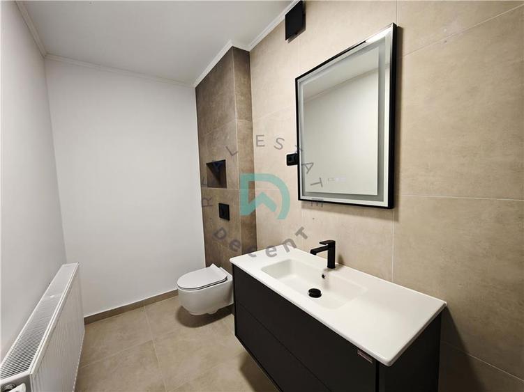 Apartament cu 2 camere nedecomandat în Centrul Istoric