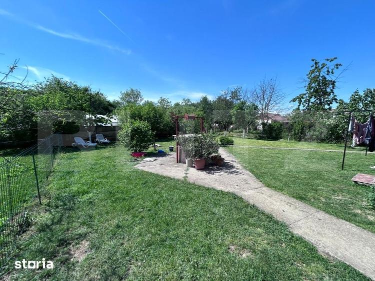 Casă cu 5 camere cu Teren 1000 Mp în Primăverii